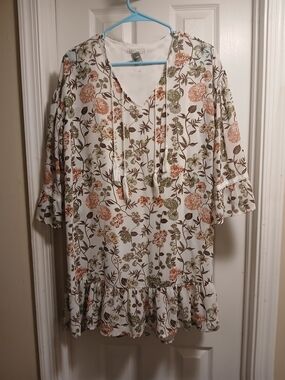 Cato White Floral Tunic Short Dress Romantic with Peach and Sage Sz.S Accents